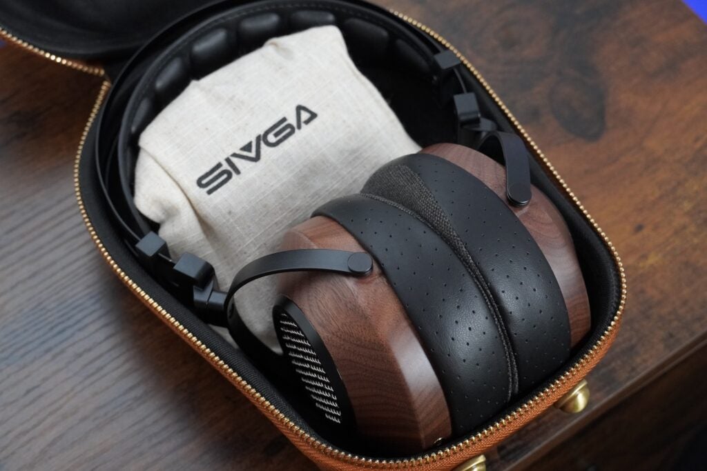 Sivga SV023 in pouch case