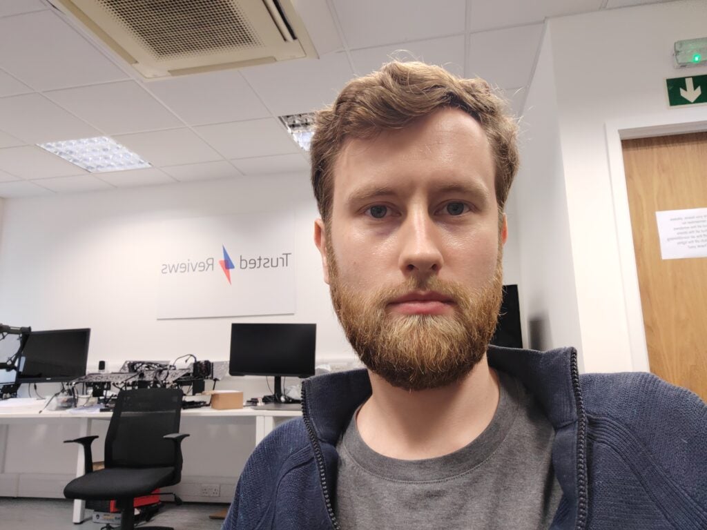 Honor 70 selfie picture in the office