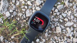 Fitbit Versa 4 Featured image
