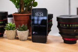 The iPhone 14 Pro Max Lock Screen with Always On display