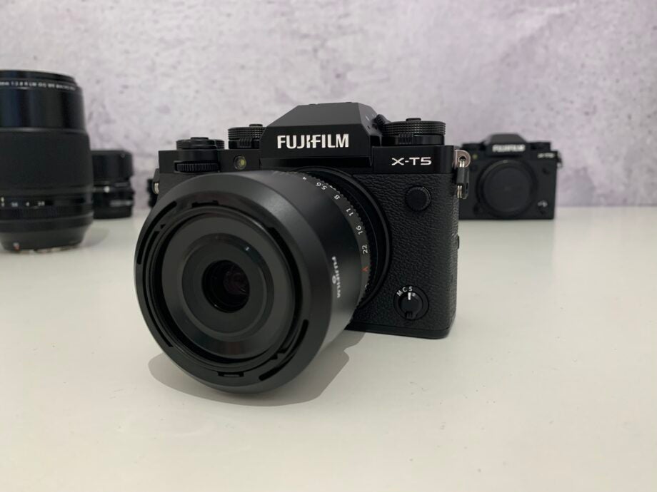 Fujifilm X-T5 main image
