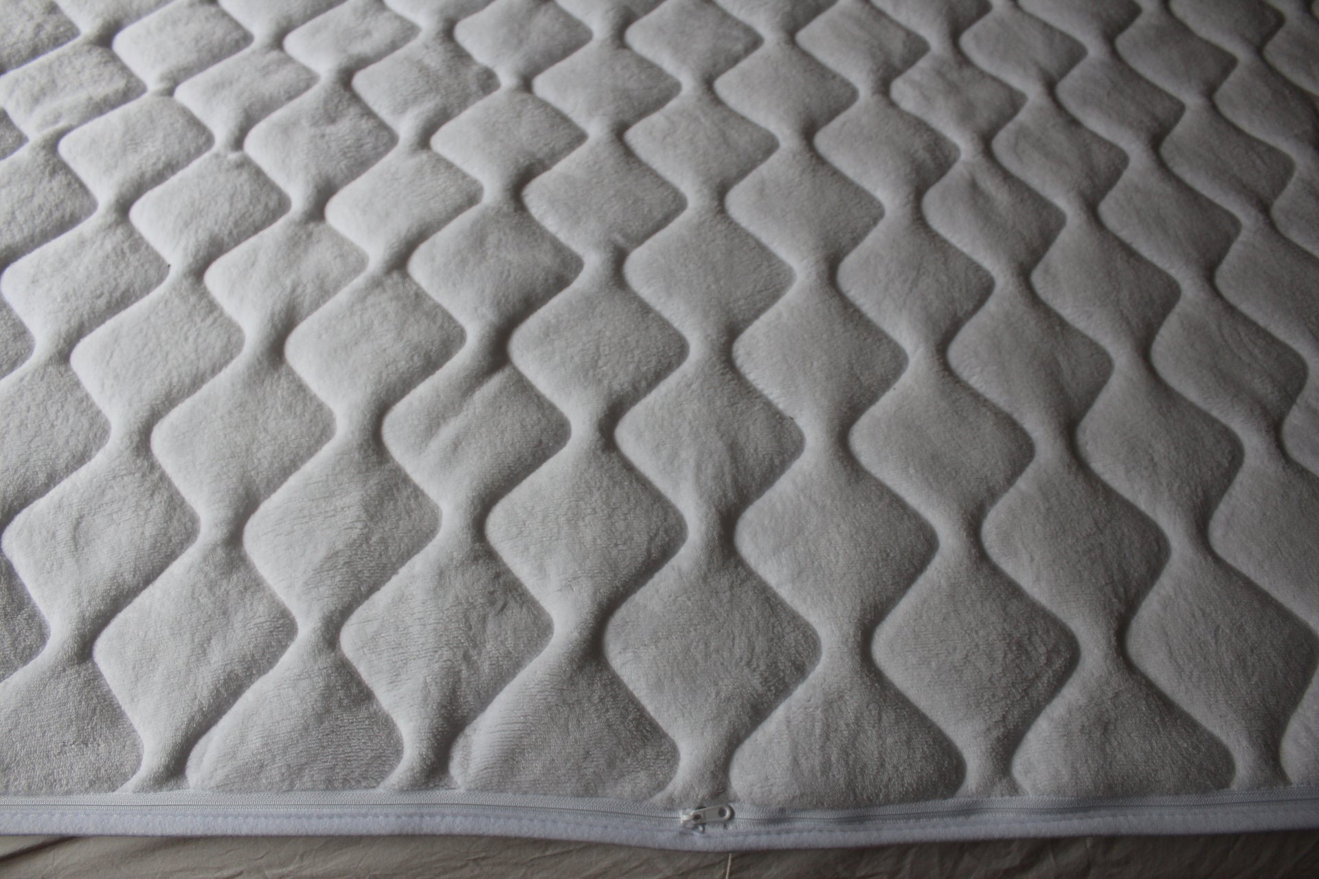 Slumberdown Wonderfully Warm Electric Blanket quilted blanket