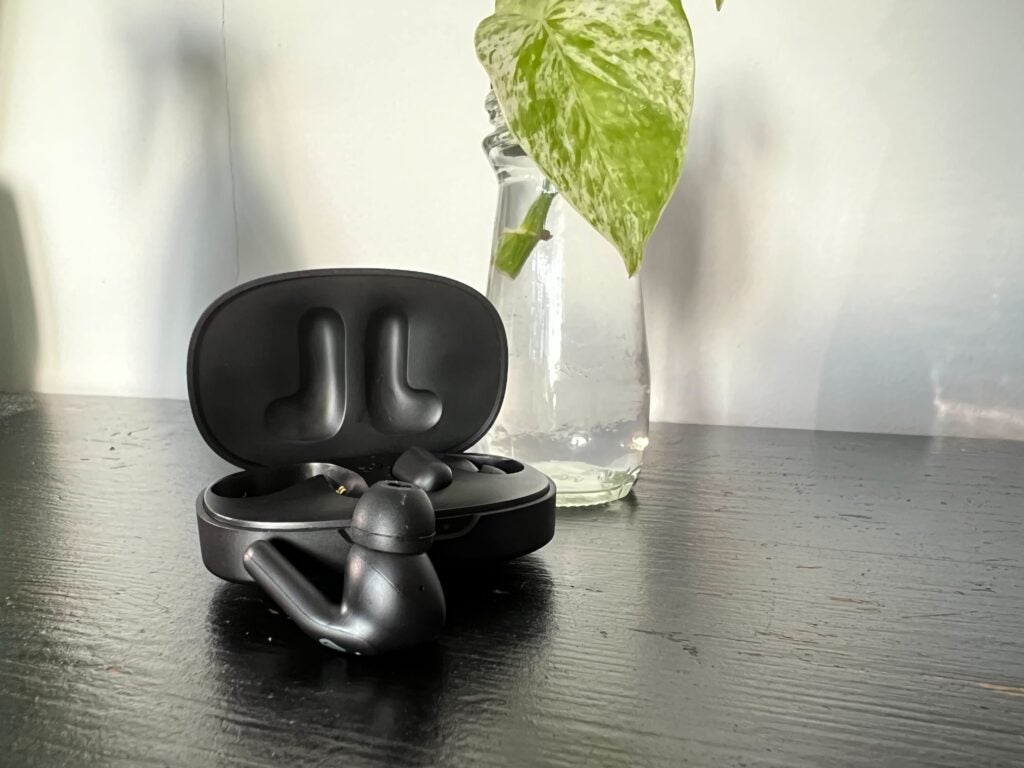An earbud from the Urbanista Seoul charging case