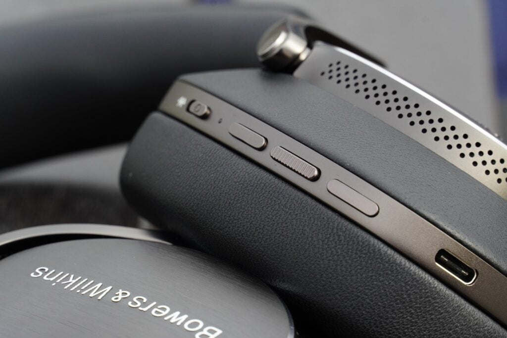 Bowers and Wilkins Px8 button controls