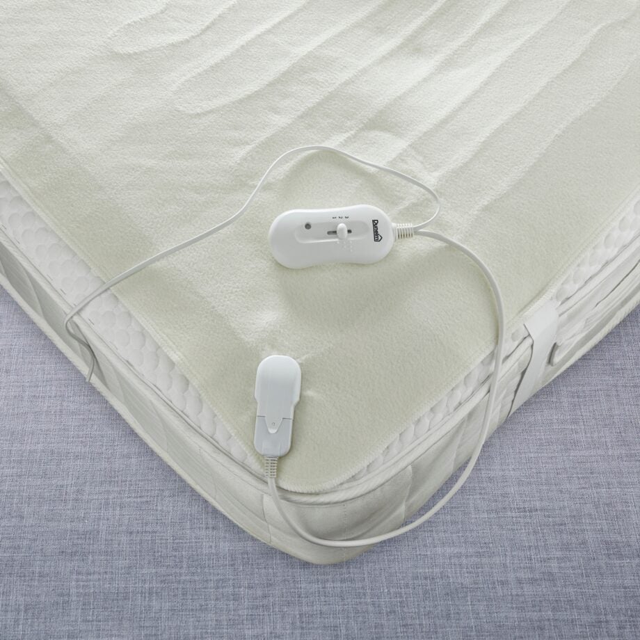 Dunelm Cosy and Warm Electric Blanket