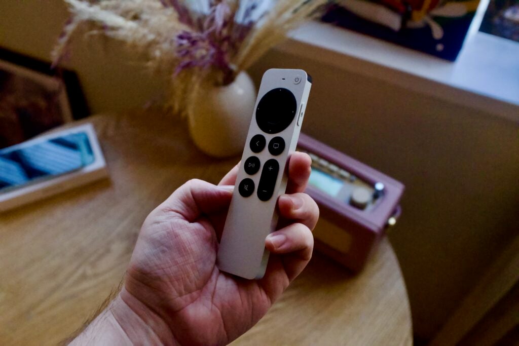 Apple TV 4K 2022 Siri remote