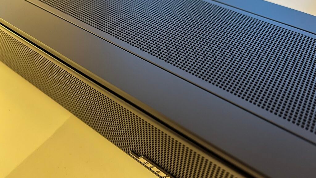 Bose Smart Soundbar 600 surface detail