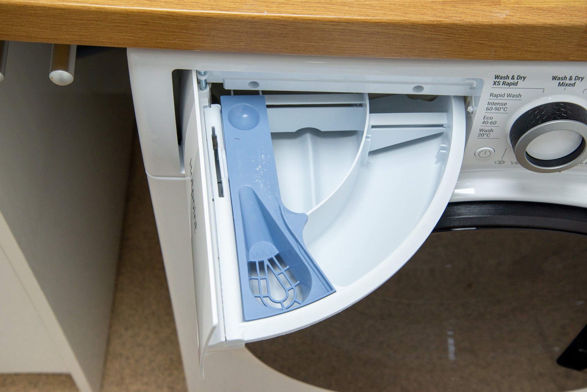 Hotpoint ActiveCare NDD8636DAUK detergent drawer