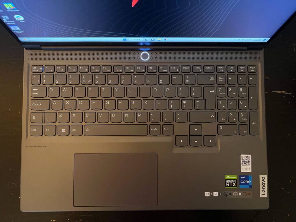 Keyboard and touchpad on the Legion Slim 7