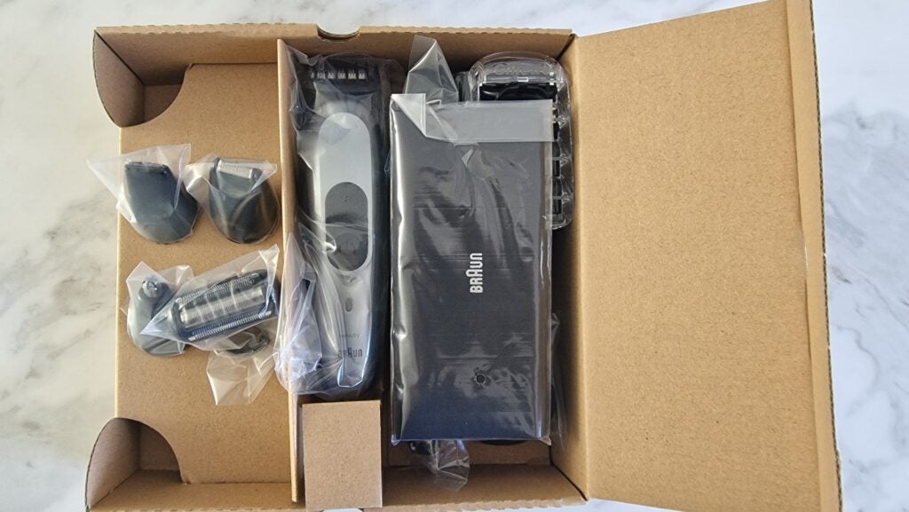 Braun All-In-One Trimmer 7 box contents