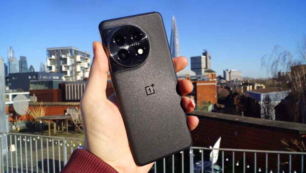 OnePlus 11 in-hand