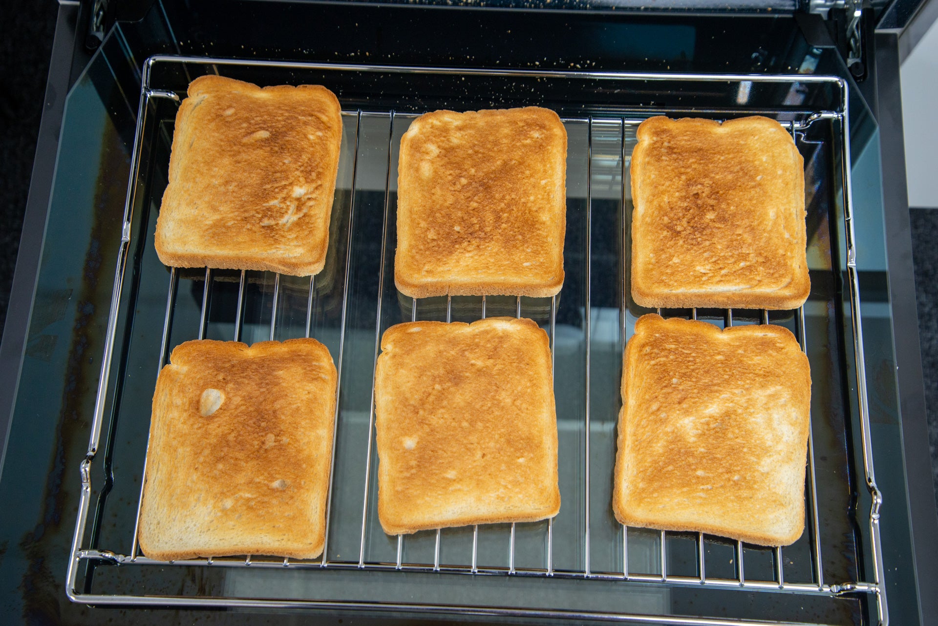 Samsung Infinite Range – Dual Cook Steam NV75T9979 toast
