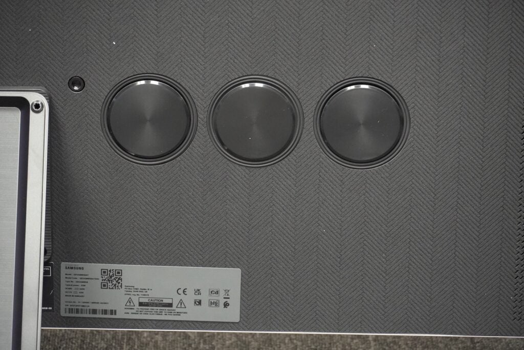 Samsung QE55QN95B speakers