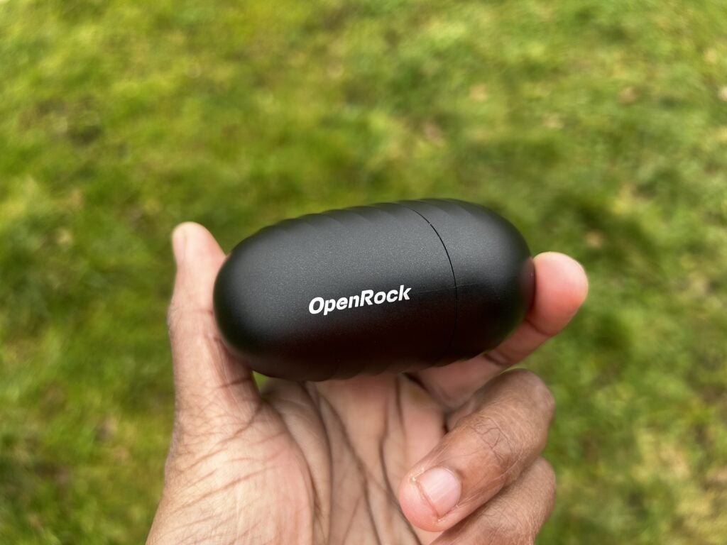 oneodio openrock pro in hand