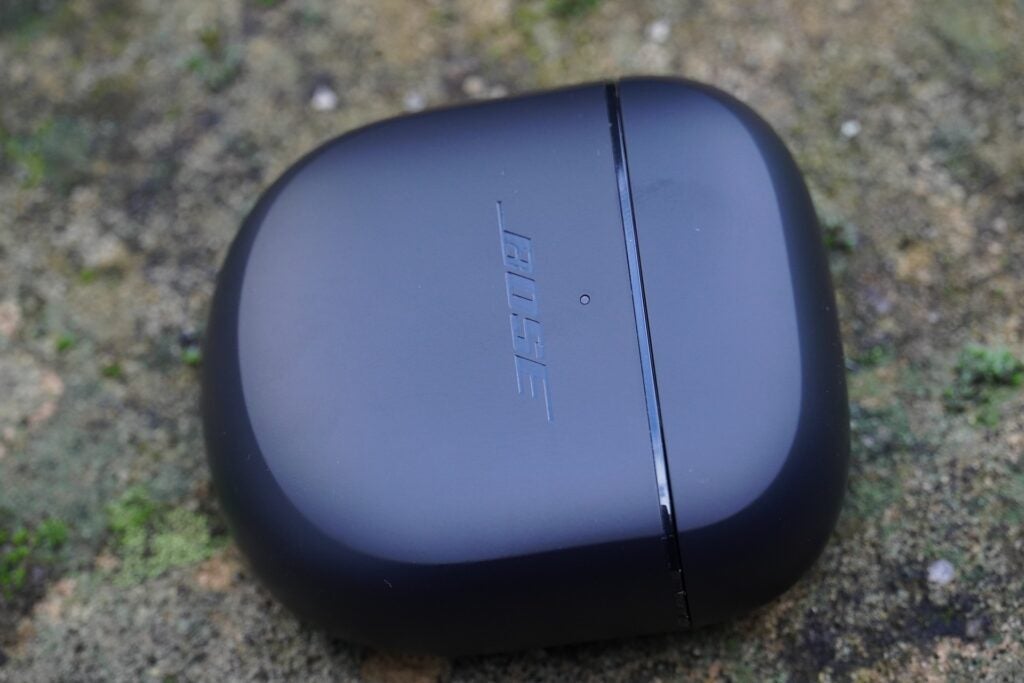 Bose QuietComfort Earbuds II charging case
