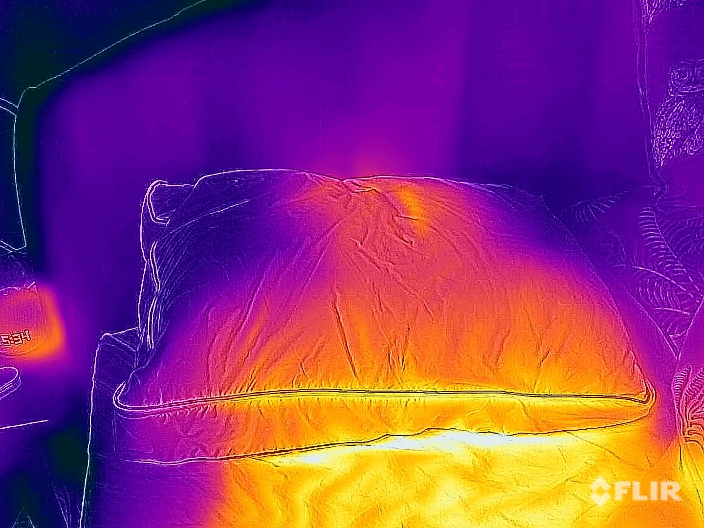 Emma Premium Microfibre Pillow heat after one minute