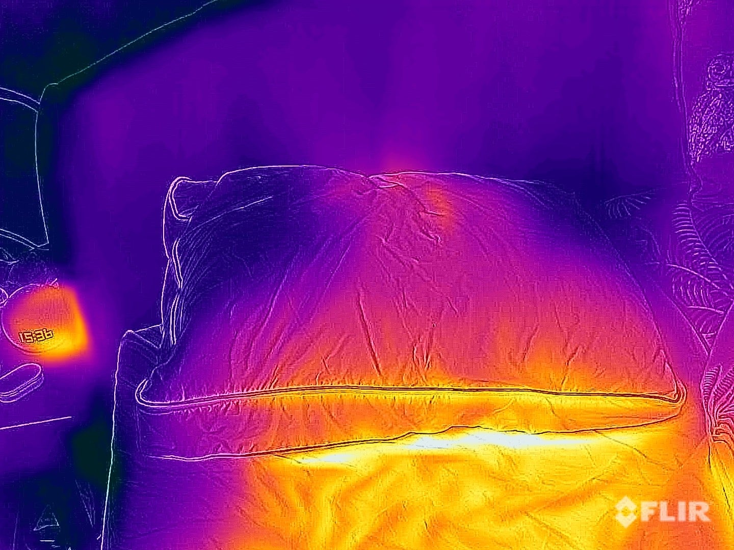 Emma Premium Microfibre Pillow heat after three minutes