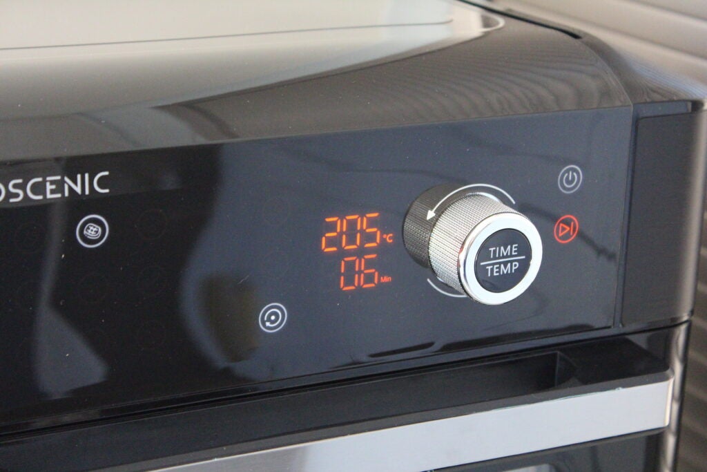 Proscenic T31 Digital Air Fryer Oven controls