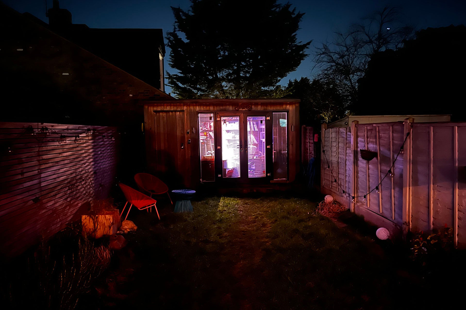 Philips Hue Centris from outside