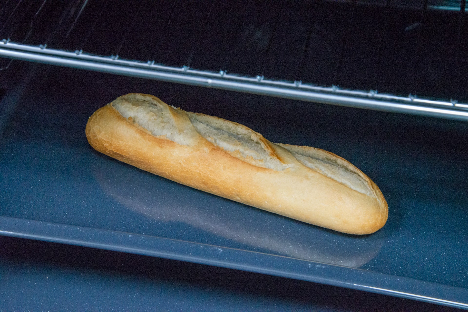 Hotpoint Class 4 SI4854H bread