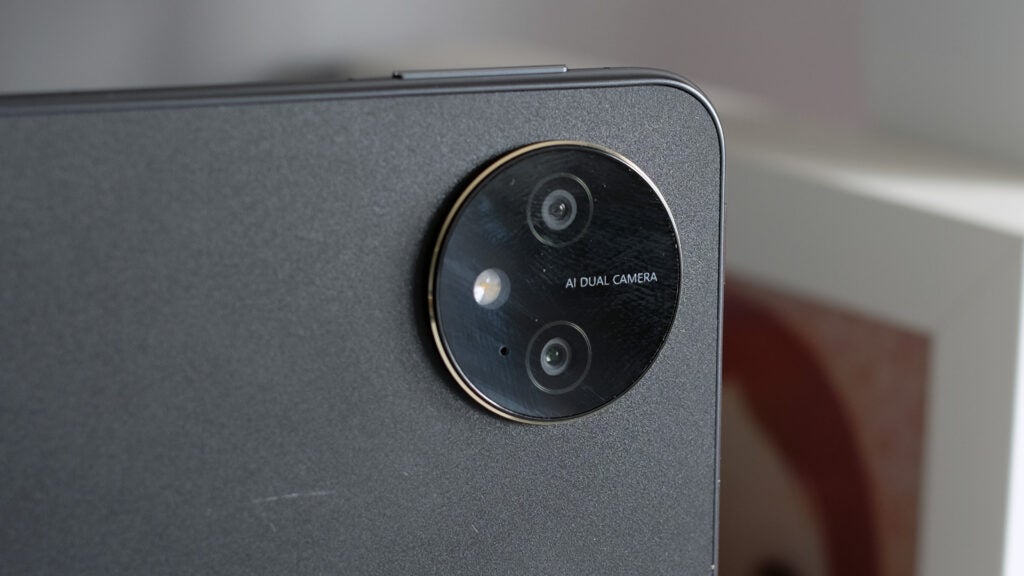 Close-up of the Huawei MatePad 11 (2022)'s rear camera setup