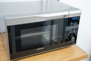 Samsung Easy View Convection Oven with HotBlast Technology MC28M6075CS hero