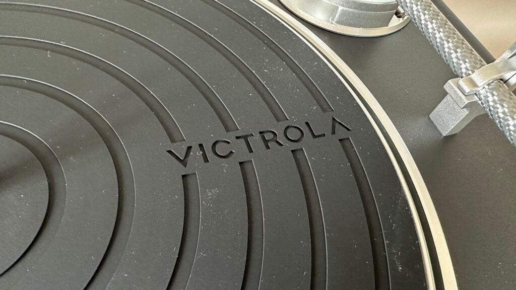 Victrola Stream Carbon platter close up