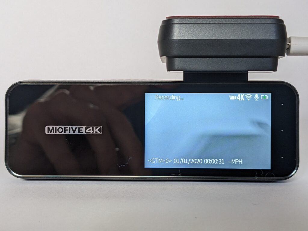 Miofive 4K UHD dash cam screen