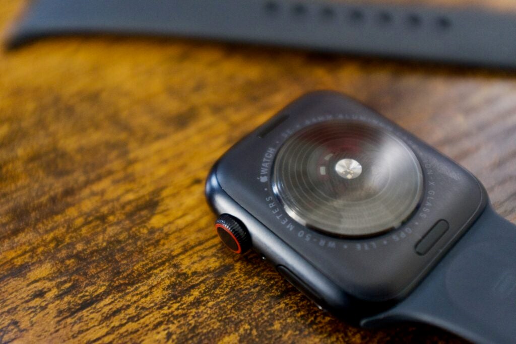 Apple Watch SE 2 back