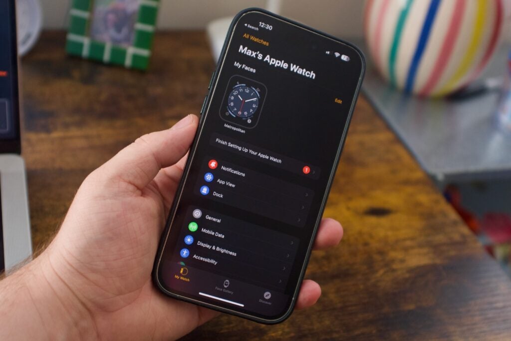 Apple Watch SE 2 app on iPhone