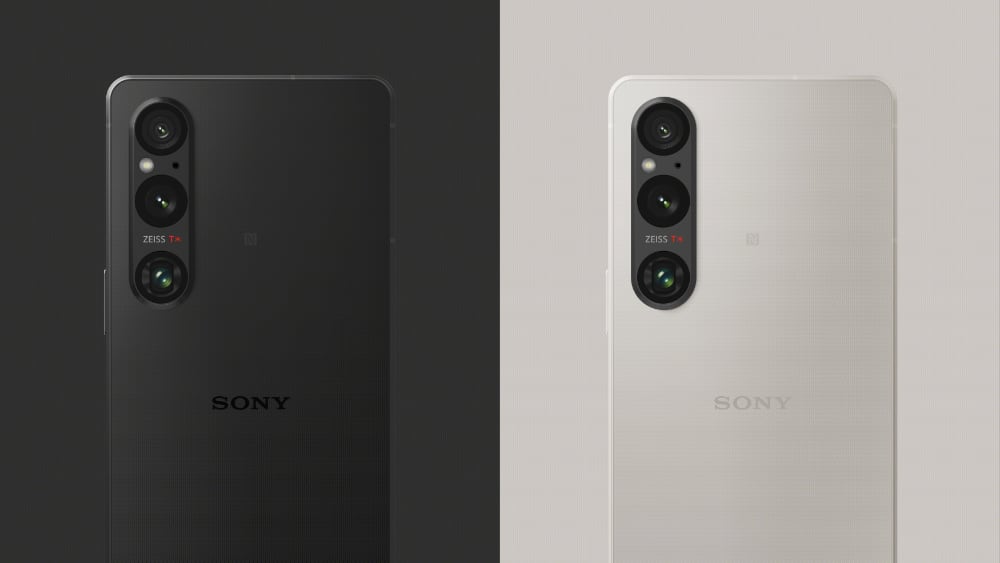 Sony Xperia 1 V in two colours