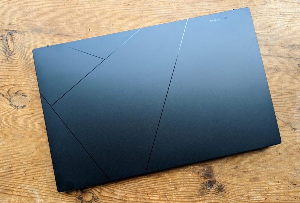 Asus Zenbook 15 OLED, top-down view