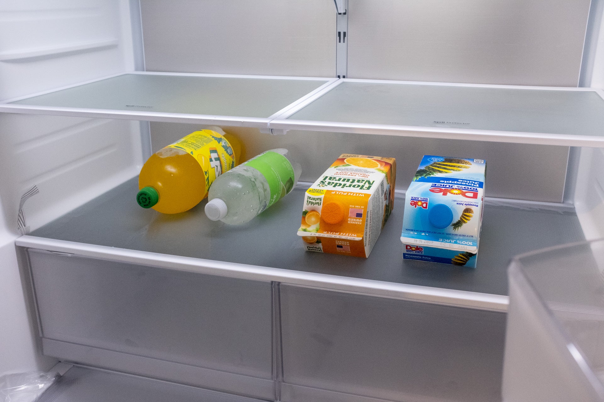 LG LRF0C2606S fridge shelves