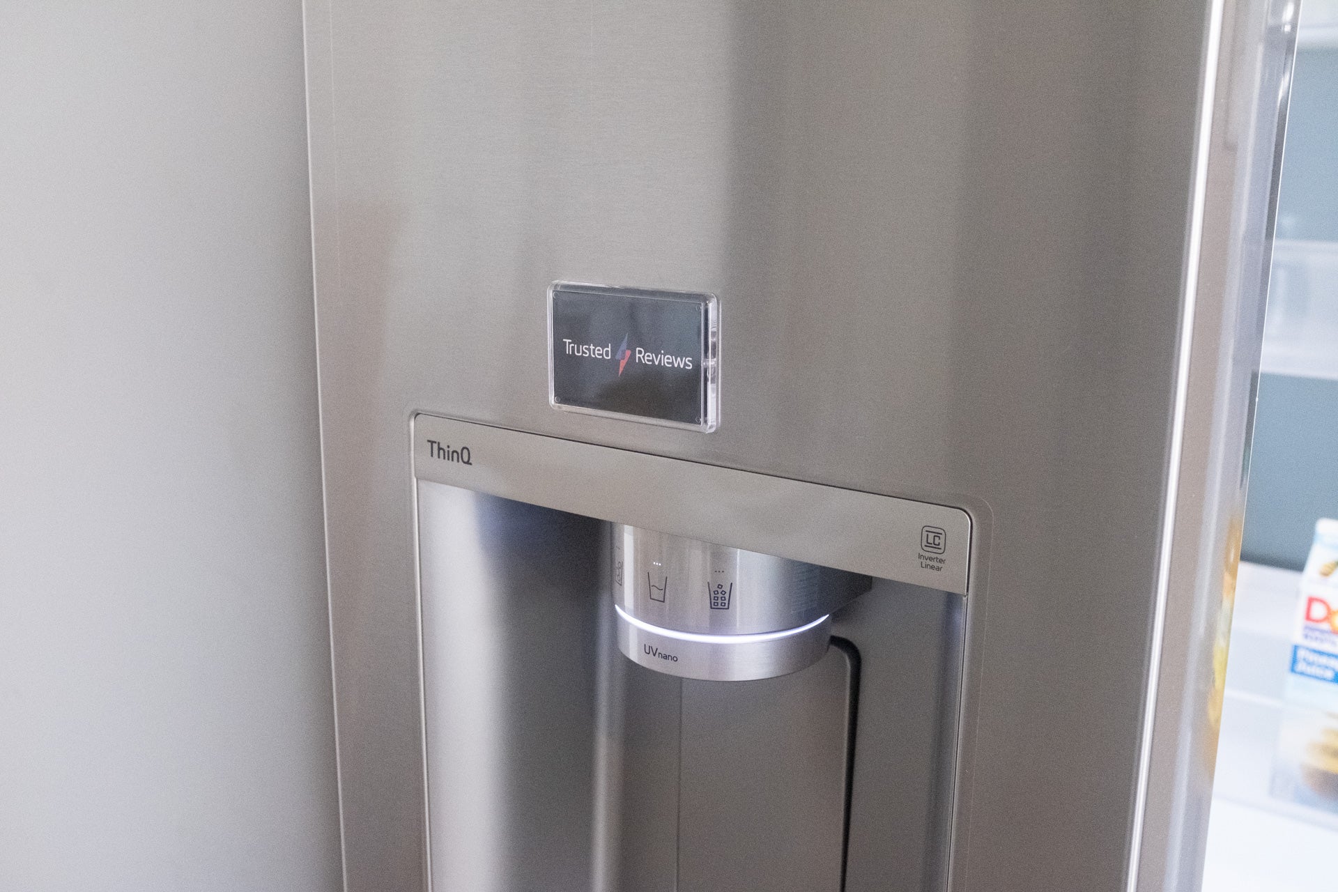 LG LRSOS2706S water dispenser