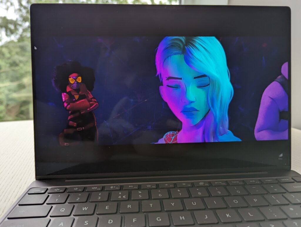 Dell XPS 13 (2022) playing Across the Spiderverse trailer