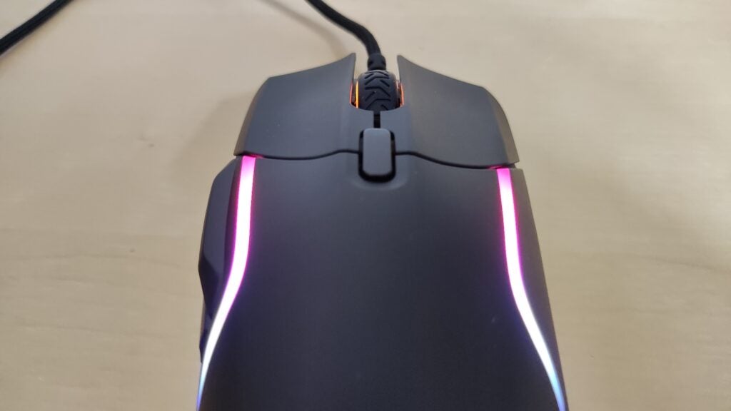 The body of the SteelSeries Rival 5 viewed from above