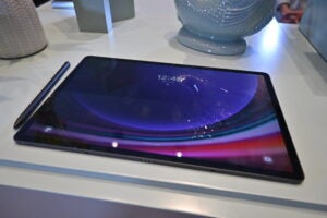 Pre-order the Samsung Galaxy Tab S9 Plus