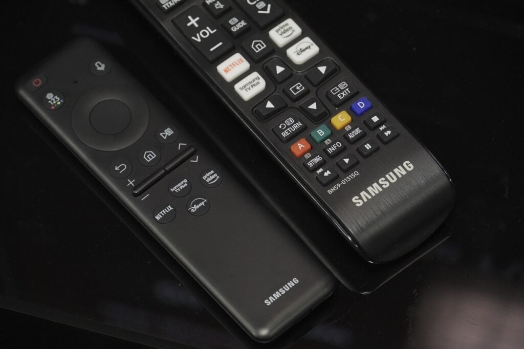 Samsung S90C OLED remotes