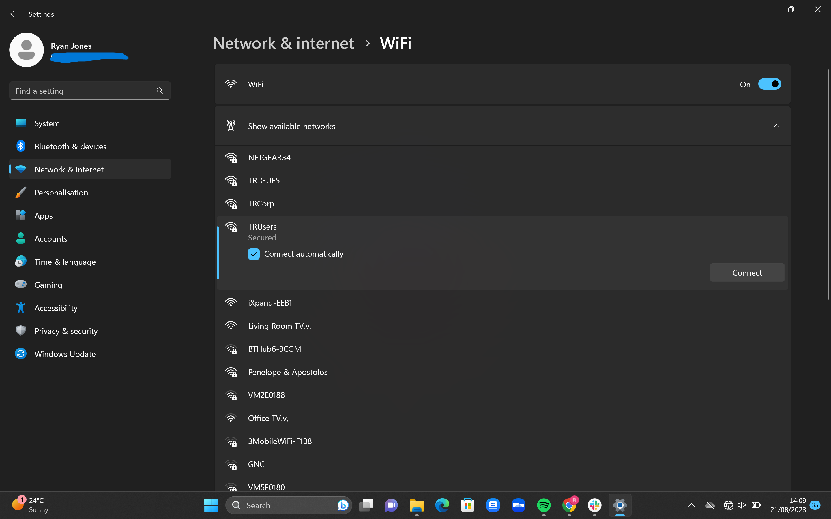 How to connect to WI-Fi on Windows 11