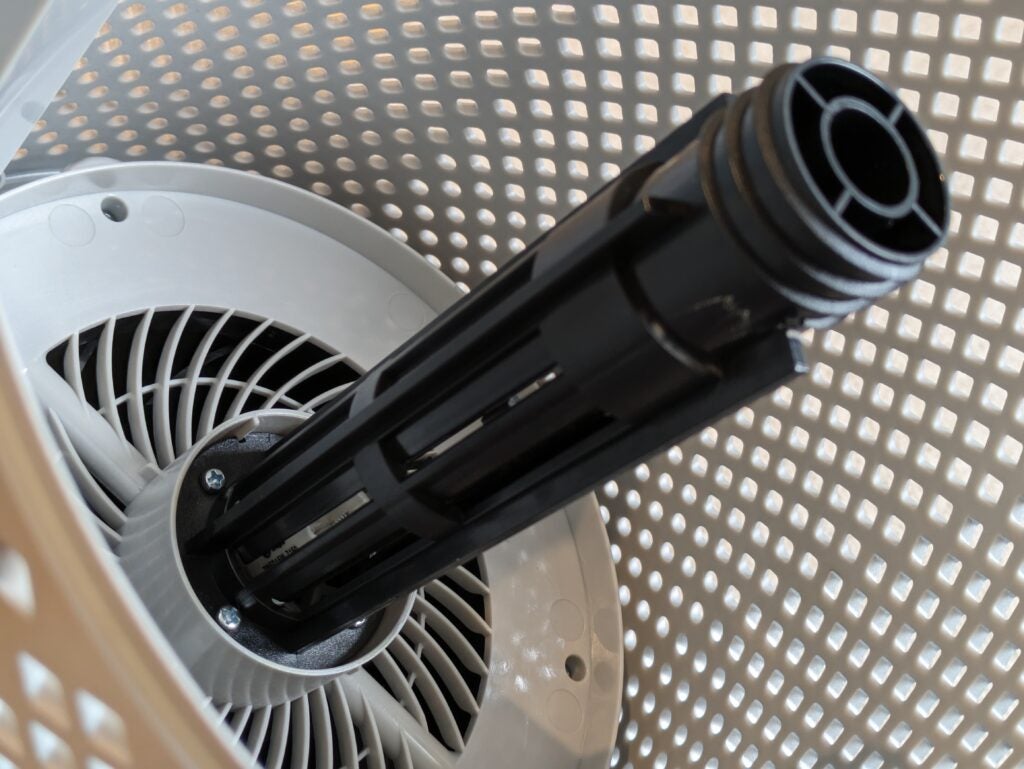 Leitz TruSens Z-3500H fan insideClose-up of a Leitz TruSens air purifier filter system.