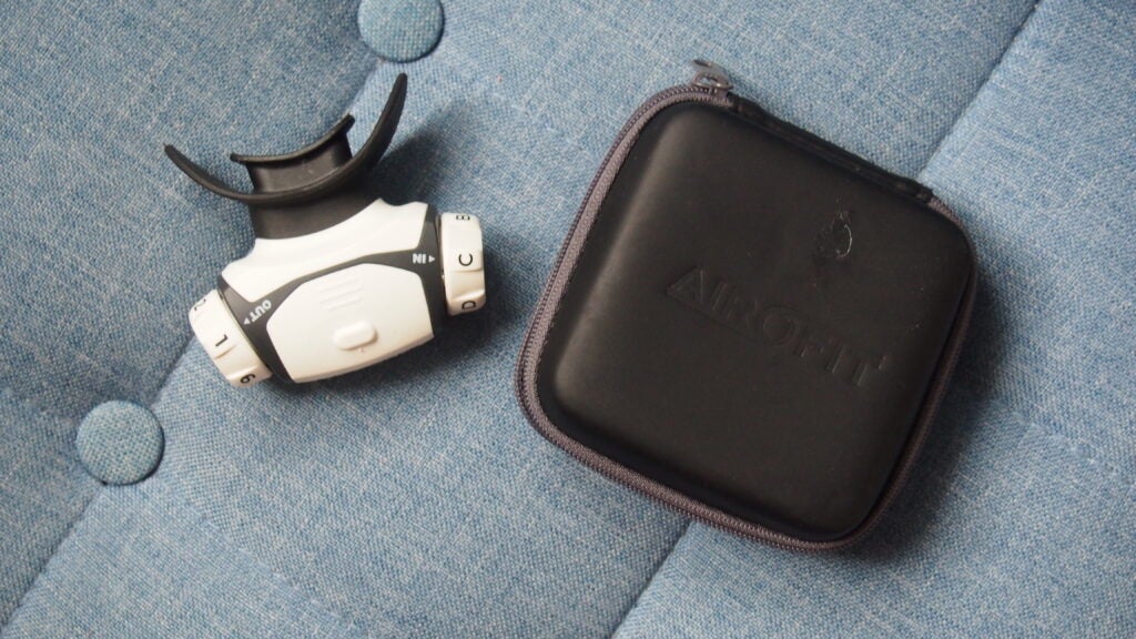 The Airofit Pro 2.0 comes with a handy travel case that makes it easy to take with you