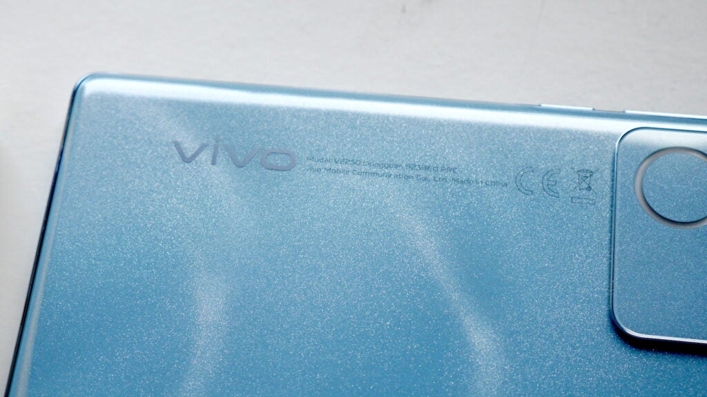 Close up of the rear of the Vivo V29