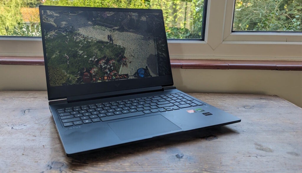 Playing a game on the HP Victus 16