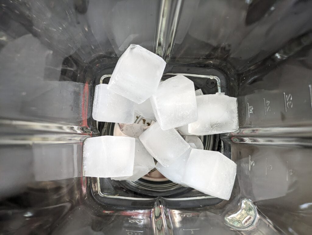 Magimix Blender Power 4 ice cubes