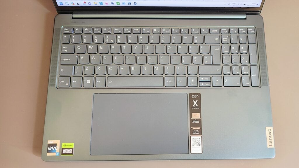 Lenovo Yoga Pro 9i 16 - Keyboard