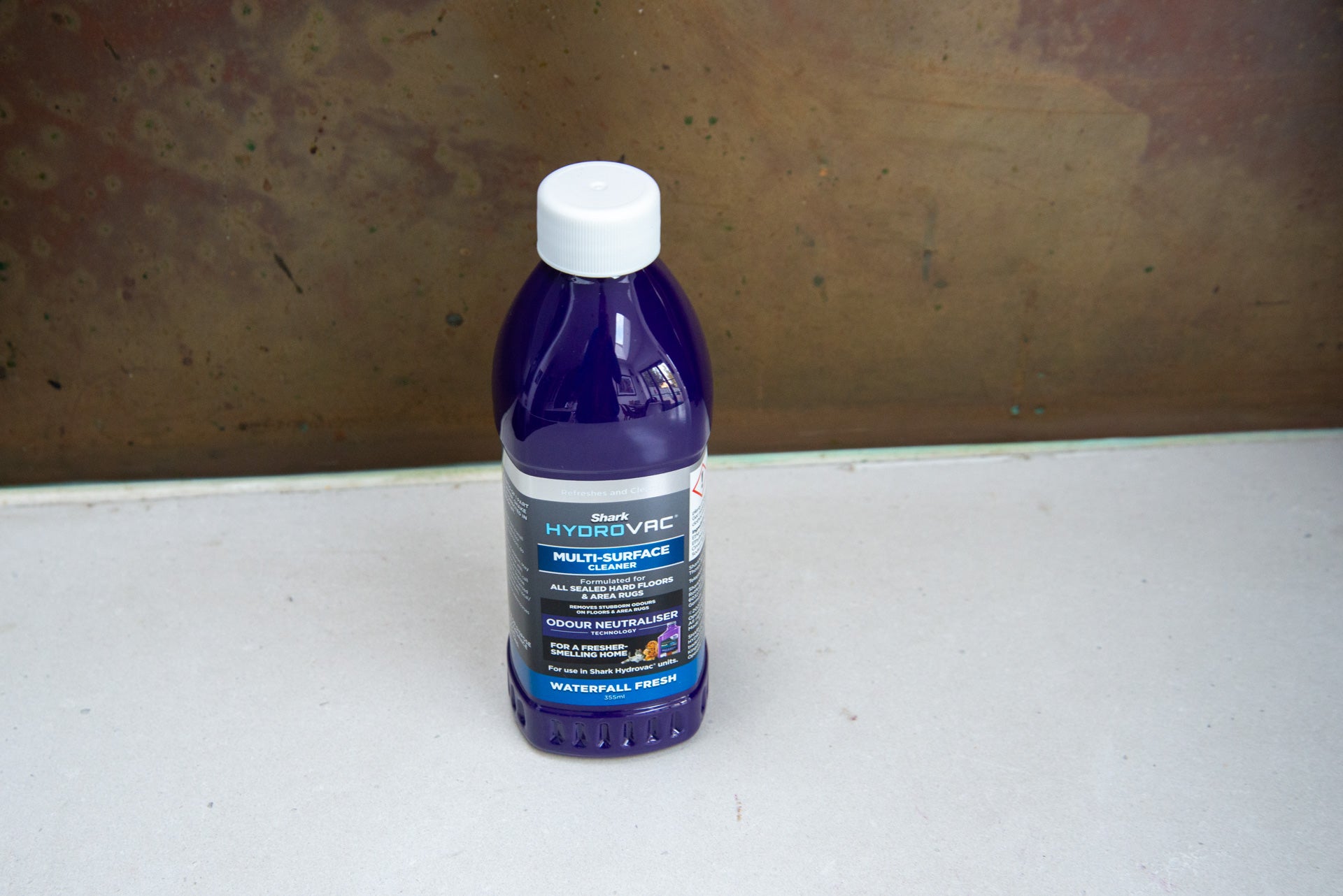 Shark HydroVac Cordless Hard Floor Cleaner WD210UK detergent