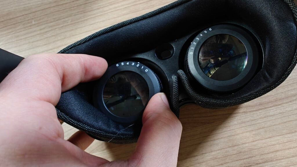Lens adjustment on the HTC Vive Elite XR
