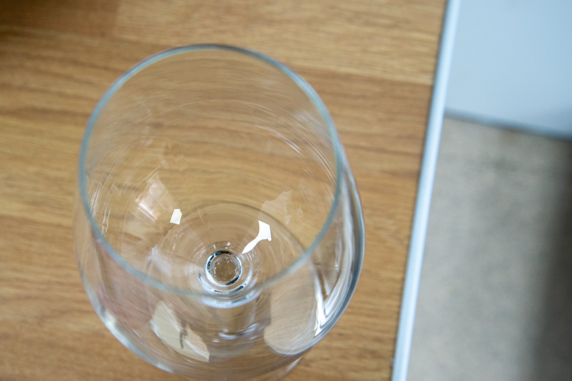 Hotpoint Hydroforce H8I HP42 L UK wine glass clean