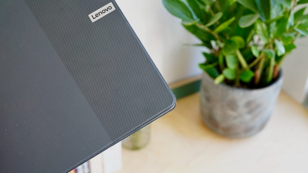 Lenovo Smart Paper case up close