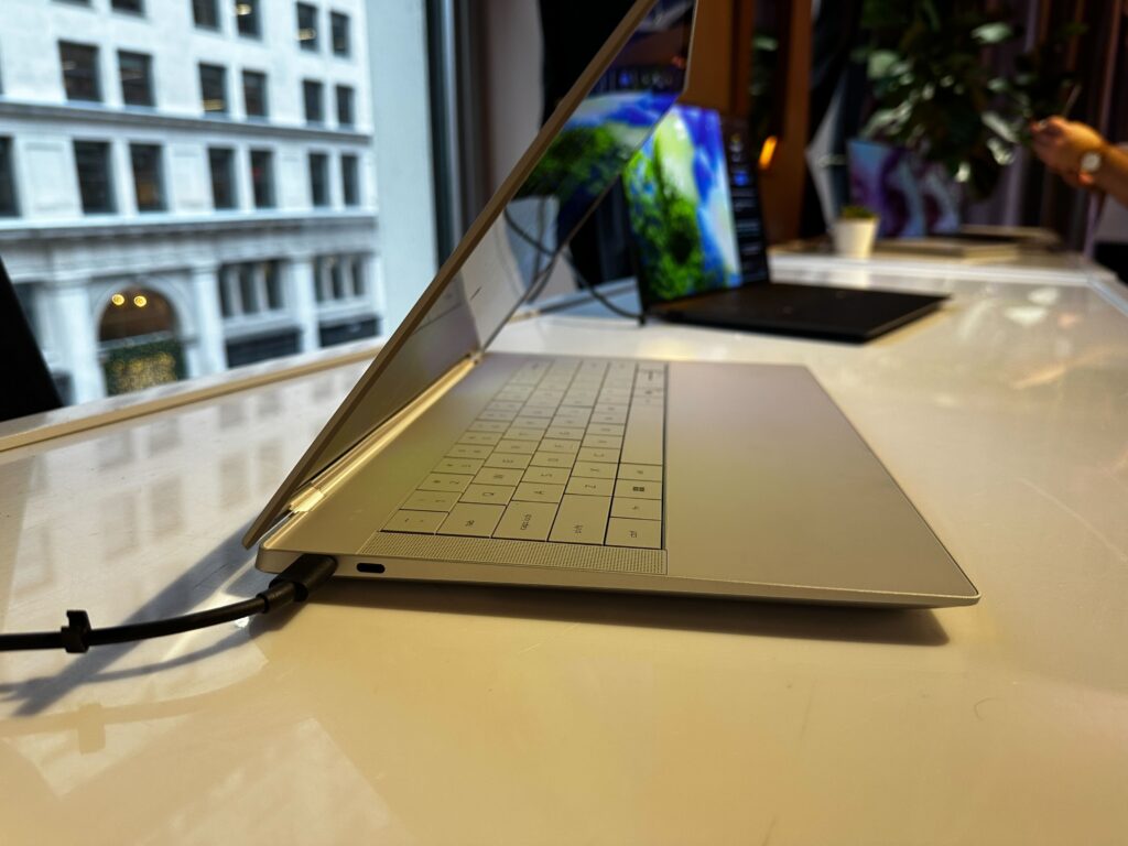 Dell XPS 14 (2024) side view